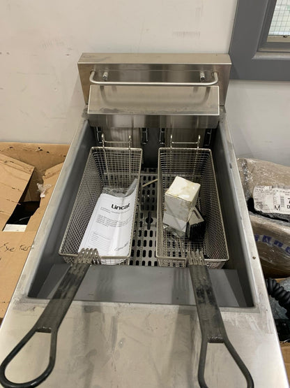 Lincat Opus 800 Free Standing Electric Single Fryer - B Grade