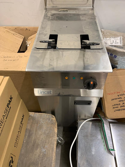 Lincat Opus 800 Free Standing Electric Single Fryer - B Grade